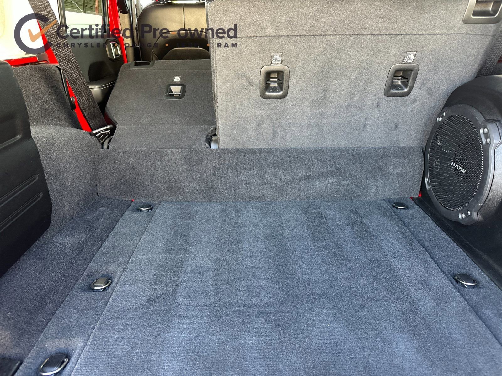 Used 2021 Jeep Wrangler Unlimited Sahara w/ Cold Weather Group image 16