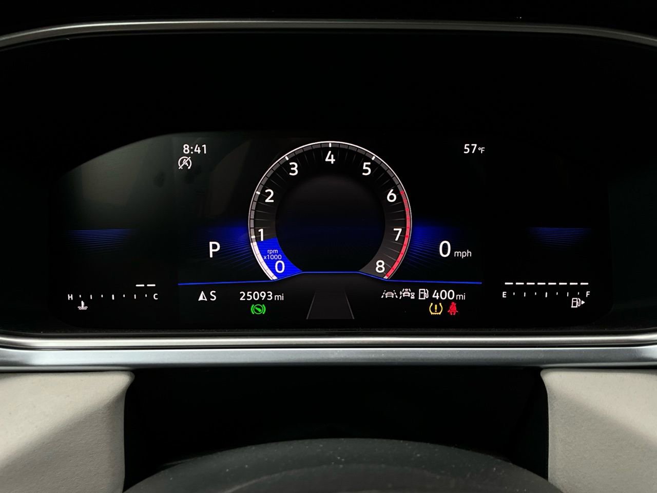 Used 2025 Volkswagen Taos SE image 39