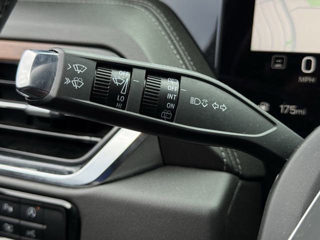 Used 2025 GMC Yukon Denali AWD/4WD image 22