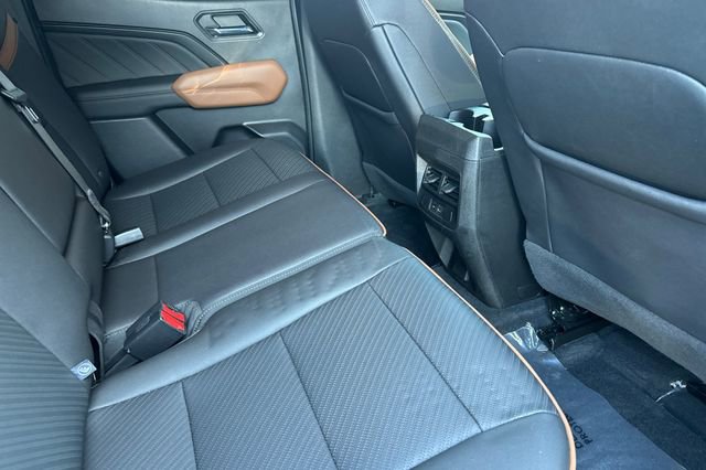 Used 2023 GMC Canyon AT4 w/ AT4 Premium Package image 18