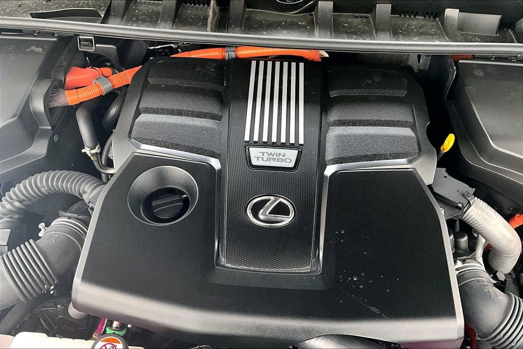 Used 2025 Lexus LX 700h F Sport image 43