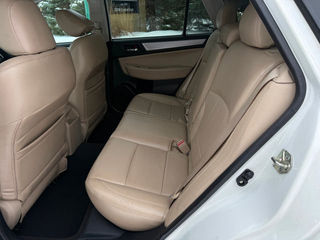 Used 2017 Subaru Outback 2.5i Premium image 7