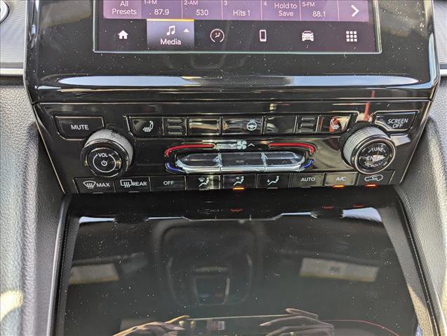 New 2025 Jeep Grand Cherokee Altitude image 20