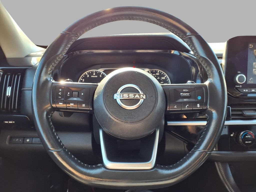 Used 2024 Nissan Pathfinder SV image 15