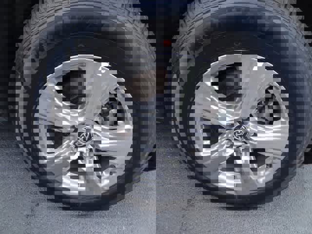 Used 2023 Toyota RAV4 XLE image 23