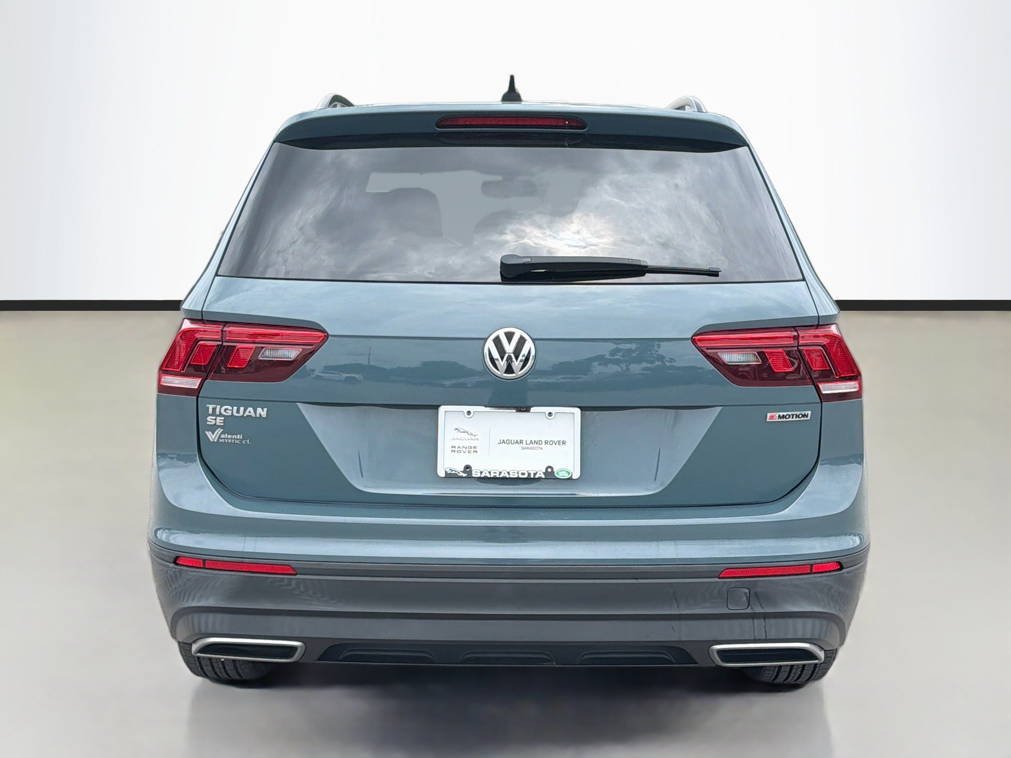 Used 2019 Volkswagen Tiguan SE w/ Panoramic Sunroof Package AWD/4WD image 4