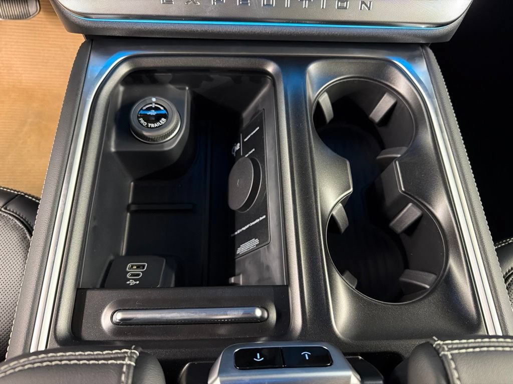 New 2027 Ford Expedition Max Platinum w/ Stealth Appearance Package AWD/4WD image 15