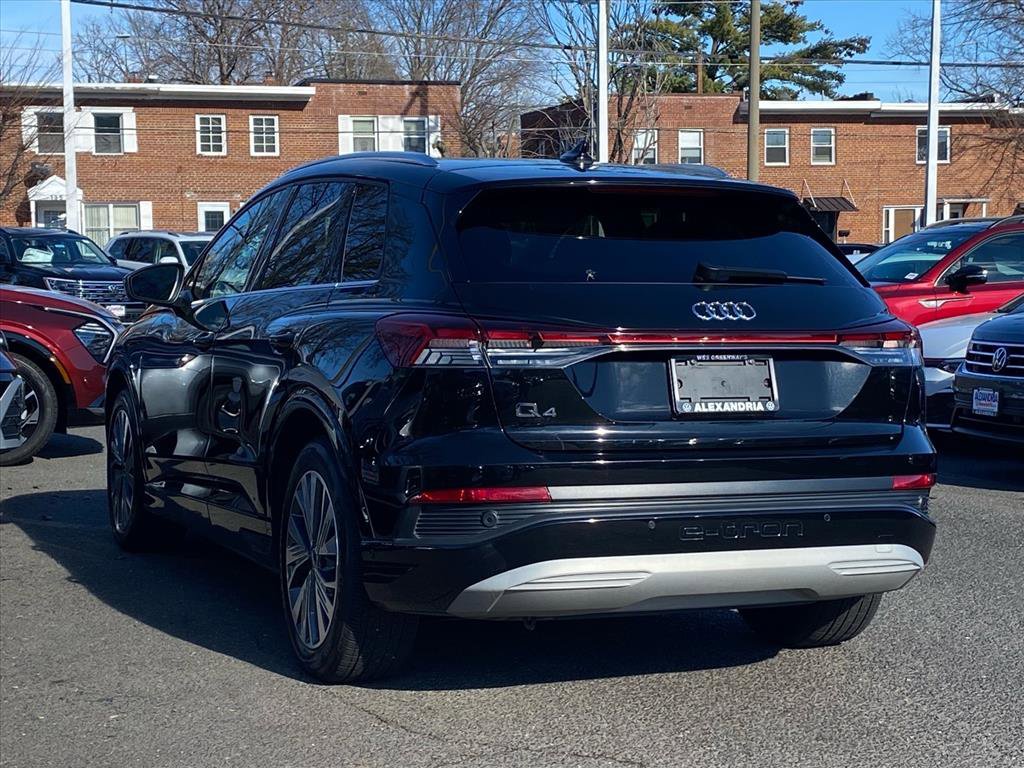 Used 2023 Audi Q4 e-tron Premium Plus w/ Premium Plus image 5