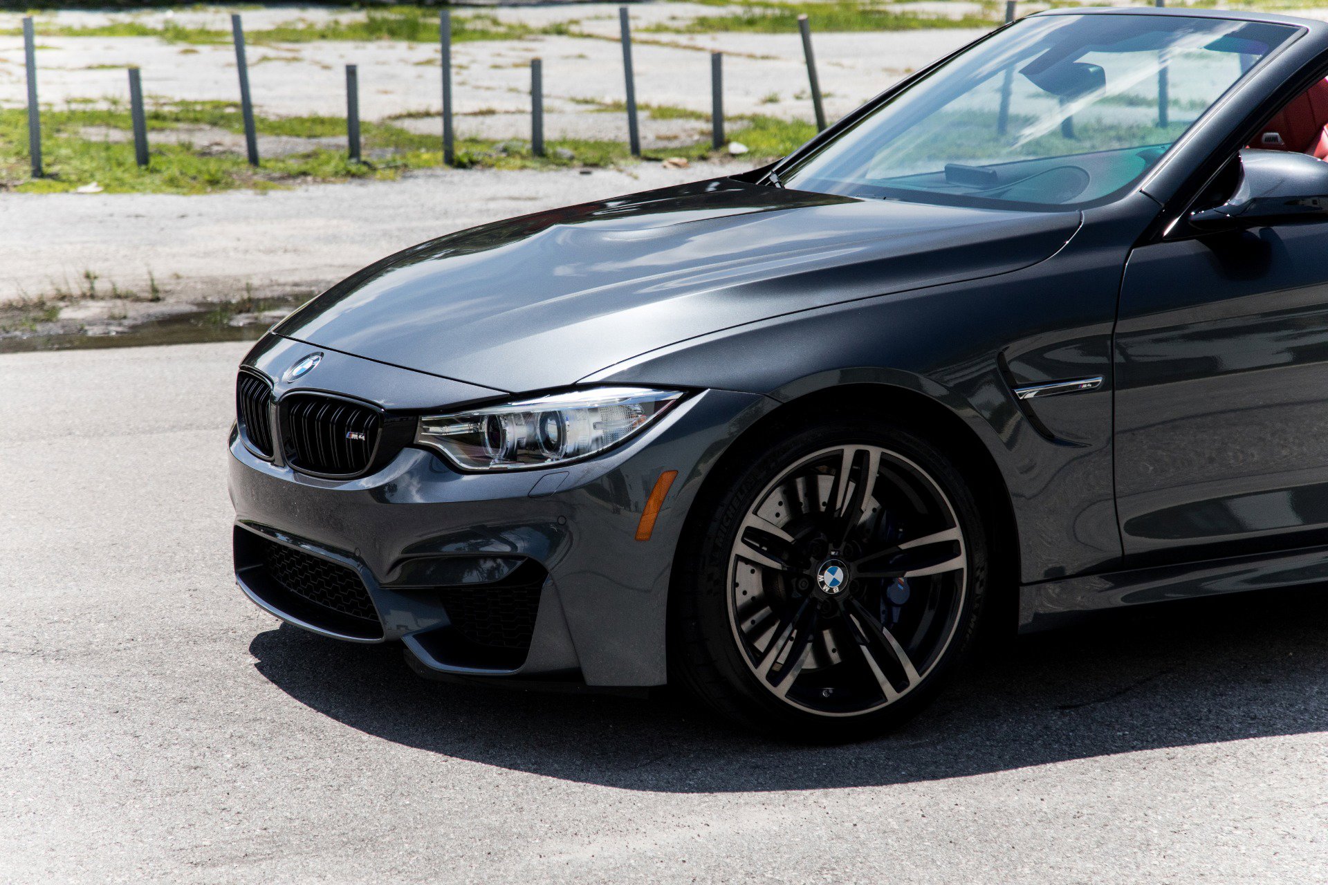 Used 2016 BMW M4 Convertible image 5