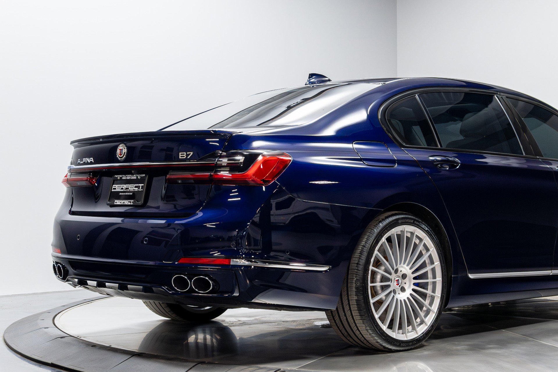 Used 2020 BMW ALPINA B7 xDrive w/ Interior Design Package image 15