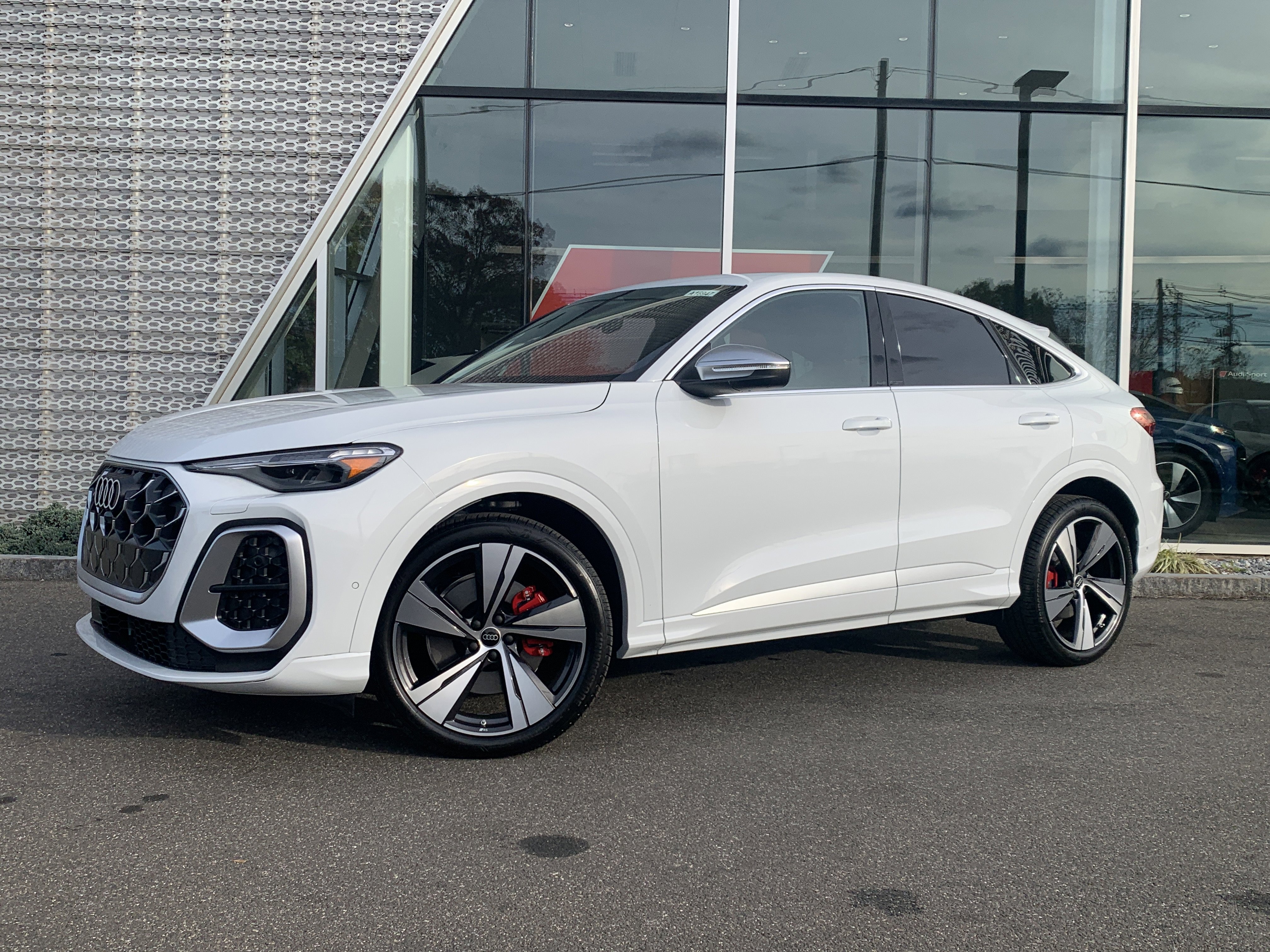 New 2025 Audi SQ5 Premium Plus image 1