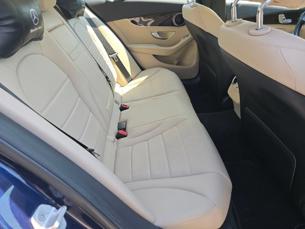 Used 2015 Mercedes-Benz C 300 4MATIC Sedan image 18