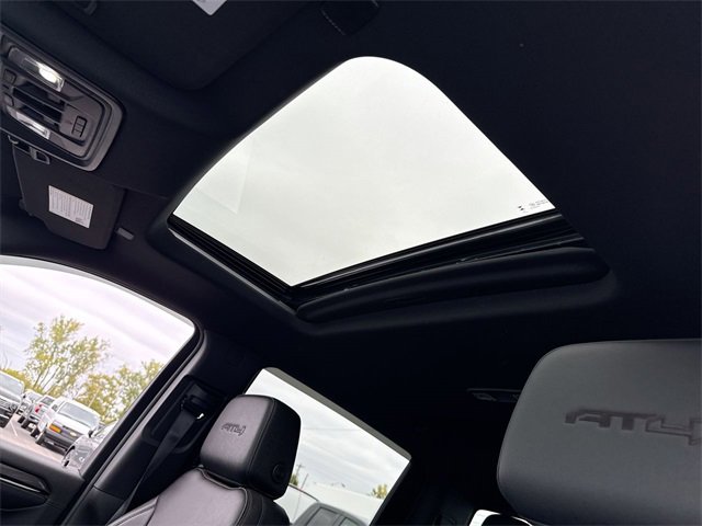 Used 2024 GMC Sierra 2500 AT4 w/ AT4 Premium Plus Package image 22