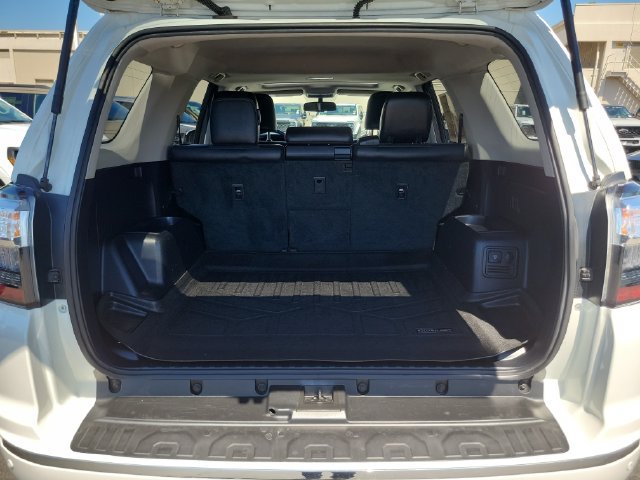 Used 2015 Toyota 4Runner Limited AWD/4WD image 25