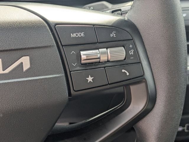 Used 2025 Kia K4 LXS image 19