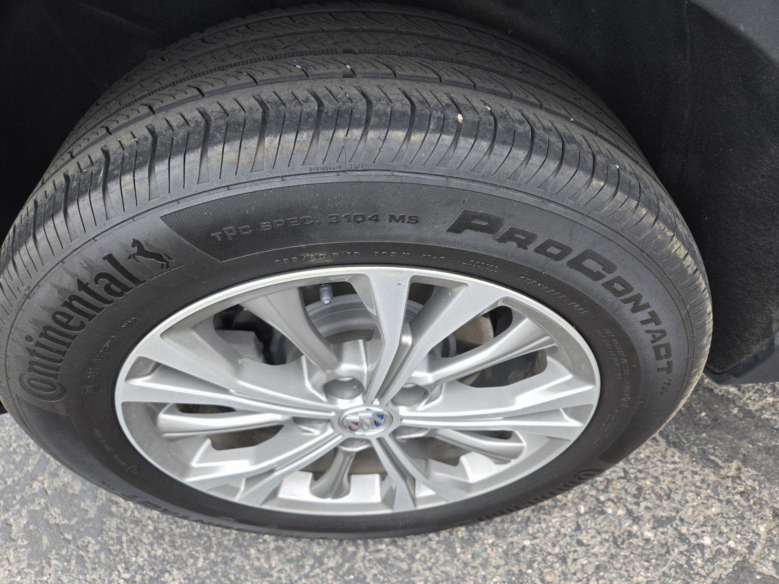 Used 2023 Buick Envision Preferred AWD/4WD image 37