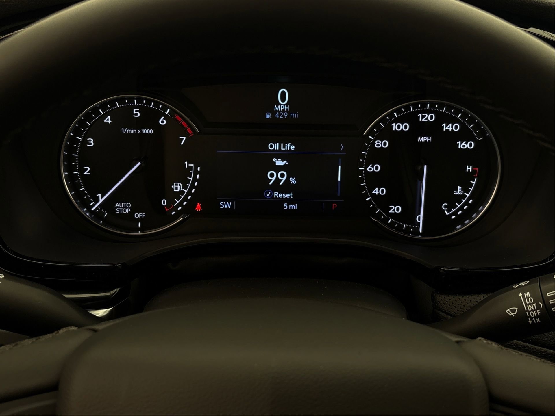 New 2025 Cadillac XT6 Luxury image 18