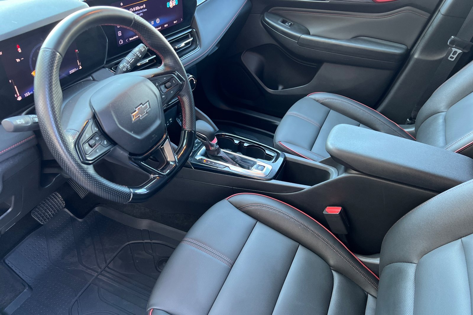 Used 2024 Chevrolet TrailBlazer RS w/ Driver Confidence Package image 7