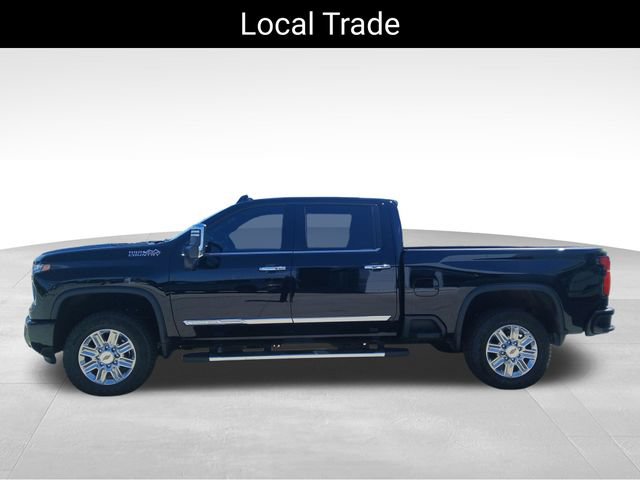 Used 2025 Chevrolet Silverado 2500 High Country w/ Technology Package AWD/4WD image 2