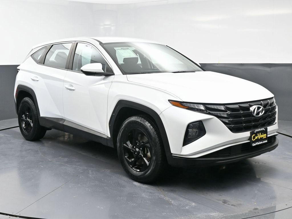 Used 2022 Hyundai Tucson SE image 3