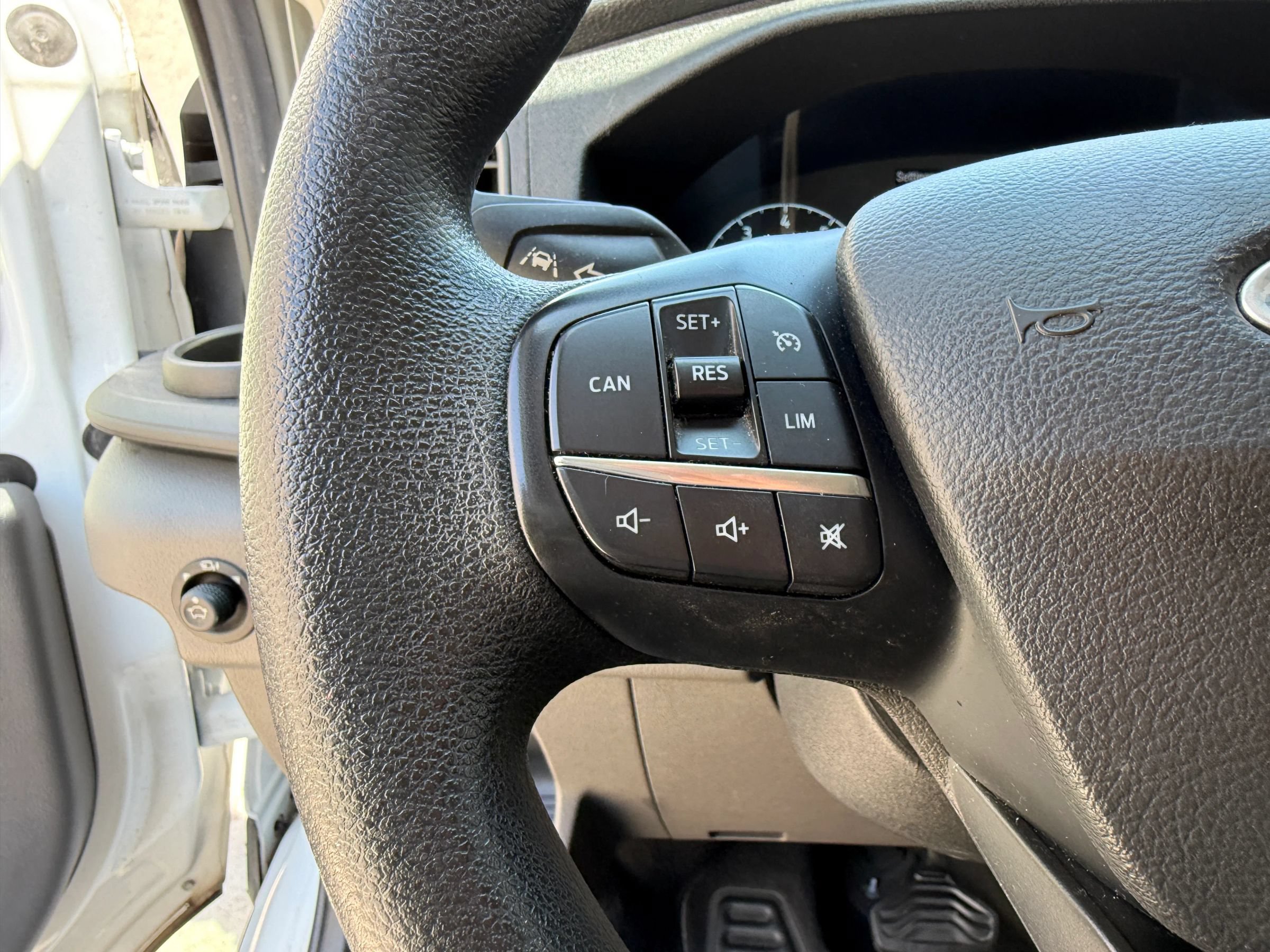 Used 2020 Ford Transit 350 XLT RWD image 21