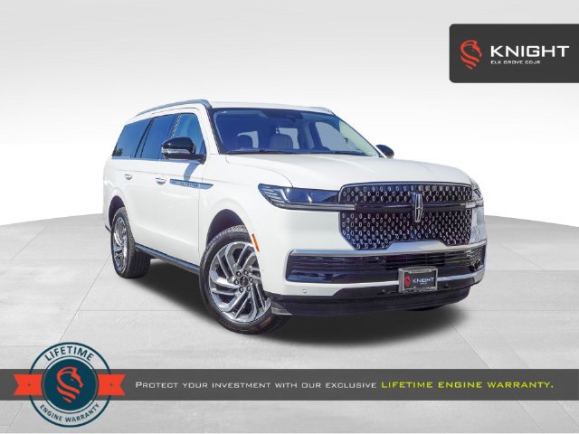 Used 2025 Lincoln Navigator Reserve AWD/4WD image 1