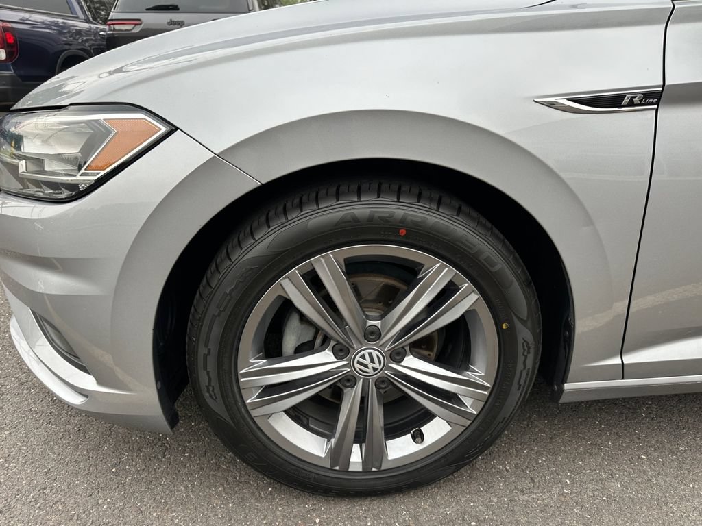 Used 2020 Volkswagen Jetta R-Line w/ R-Line Cold Weather Package FWD image 17