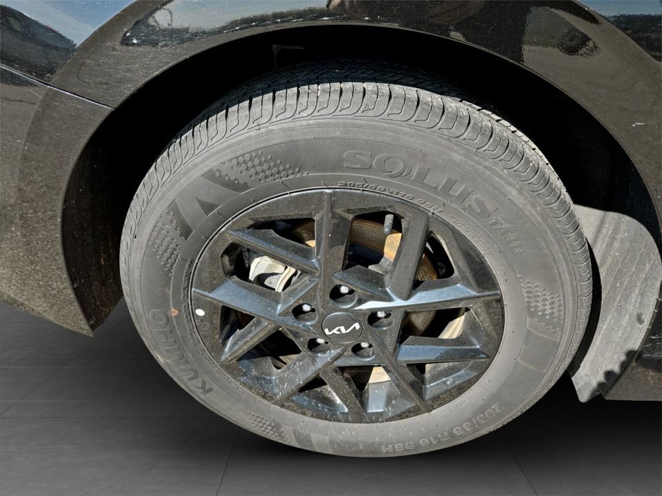 Used 2025 Kia K5 LXS FWD image 33