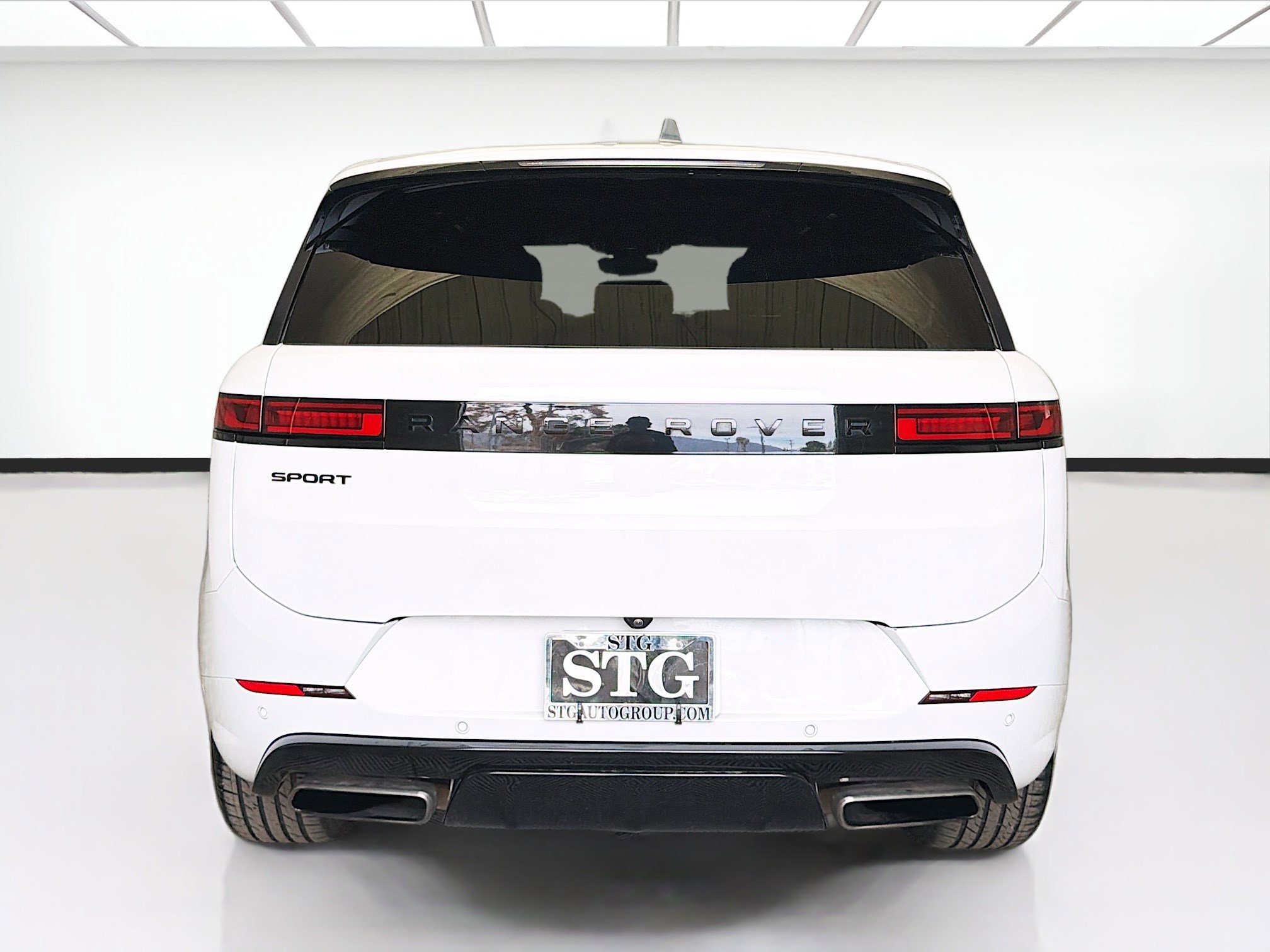 Used 2024 Land Rover Range Rover Sport Dynamic SE AWD/4WD image 5