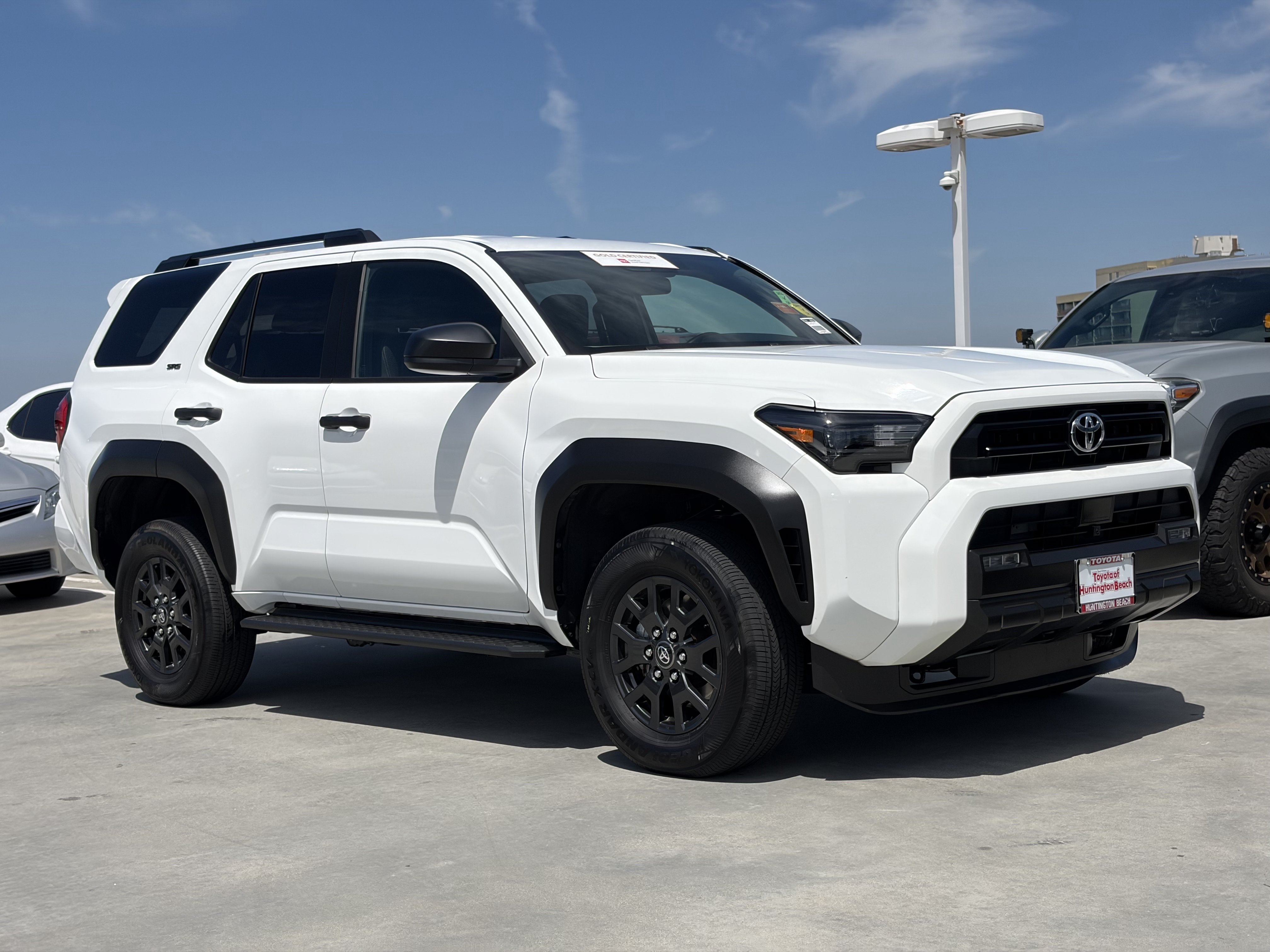 Certified 2025 Toyota 4Runner SR5 AWD/4WD image 2