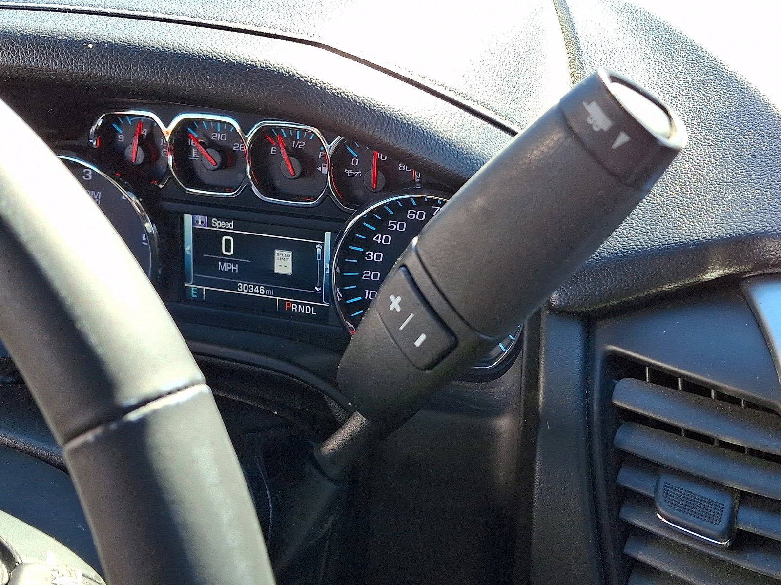 Used 2019 Chevrolet Tahoe LT AWD/4WD image 16