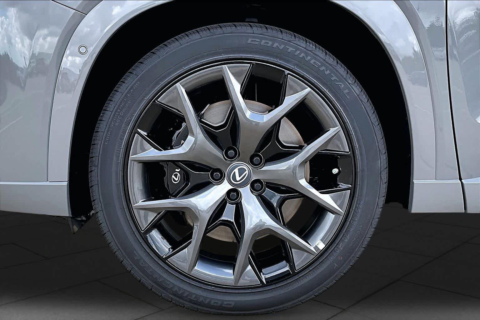 New 2026 Lexus TX 500h AWD w/ Technology Package image 11