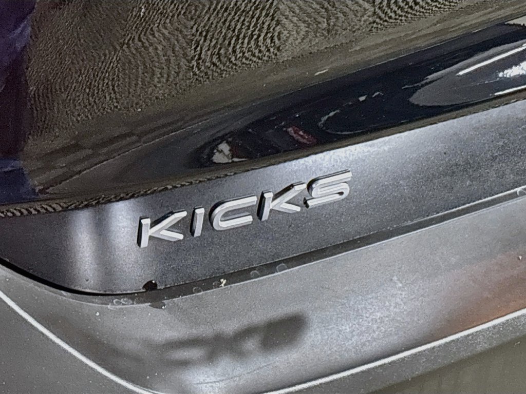 Used 2025 Nissan Kicks S AWD/4WD image 23