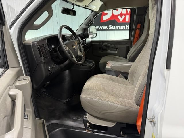 Used 2019 Chevrolet Express 2500 w/ Driver Convenience Package RWD image 7