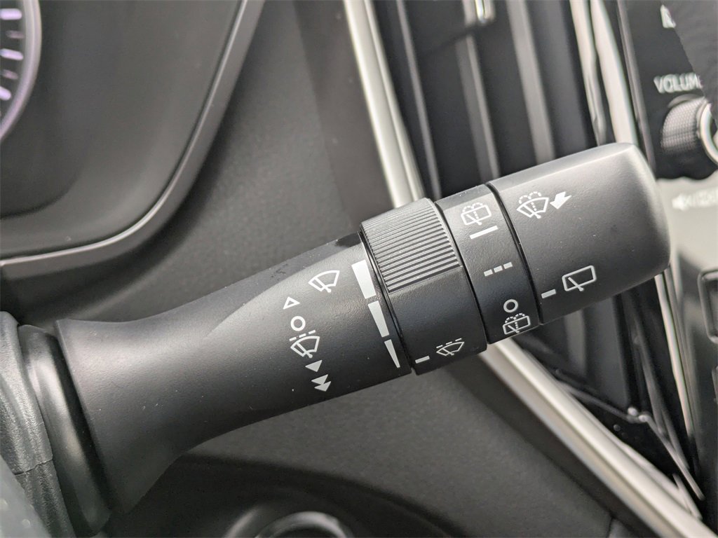 New 2025 Subaru Ascent Limited image 31