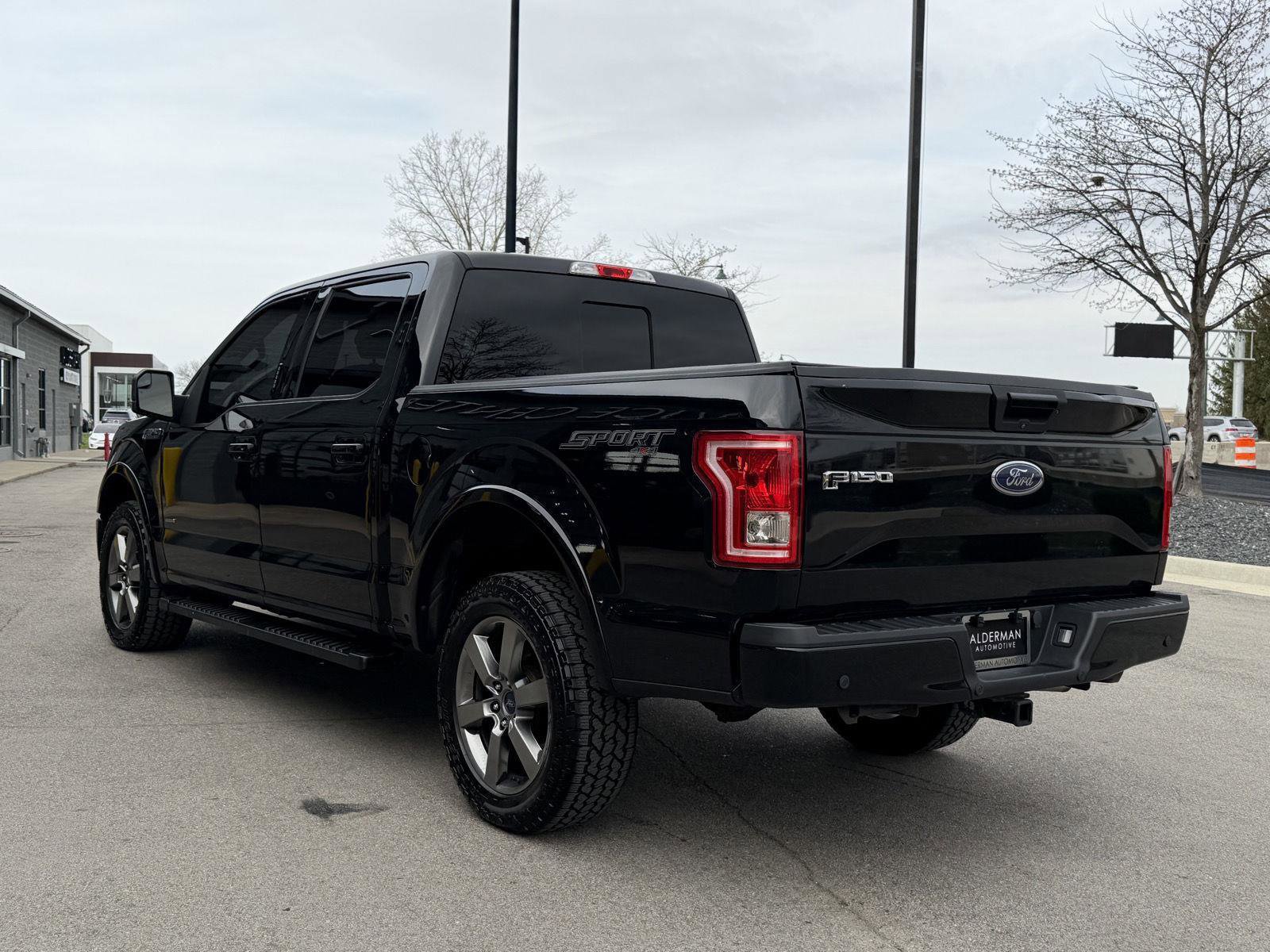 Used 2017 Ford F150 XLT w/ Equipment Group 302A Luxury AWD/4WD image 42