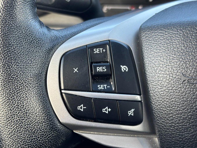 Used 2022 Ford Explorer XLT w/ Equipment Group 202A image 20