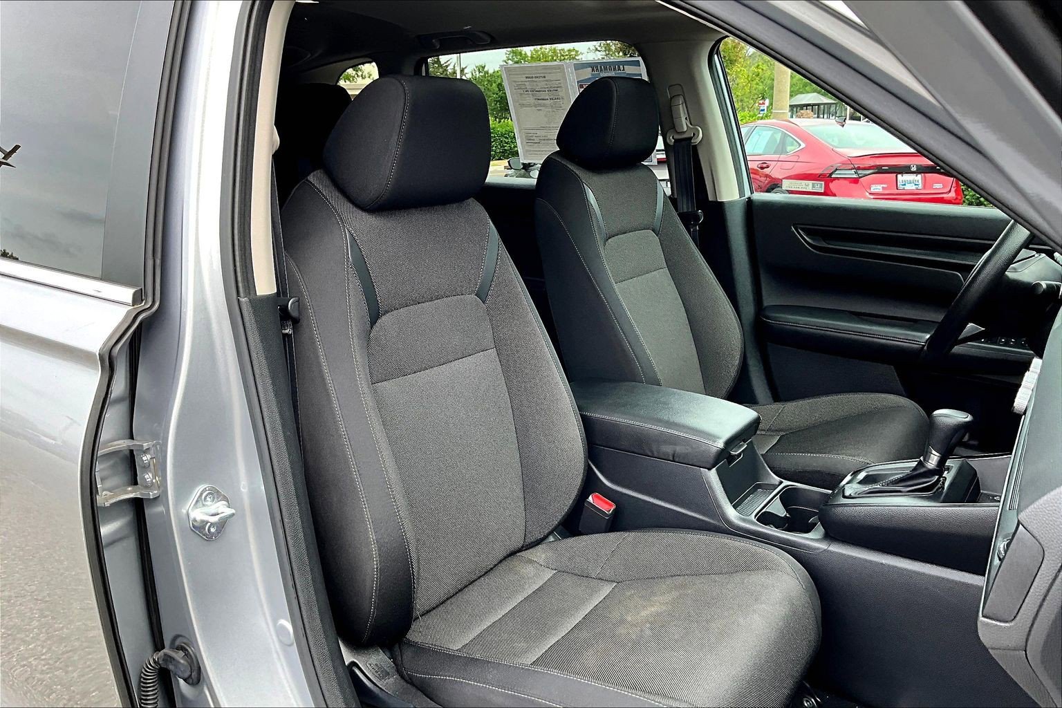 Used 2023 Honda CR-V EX image 7