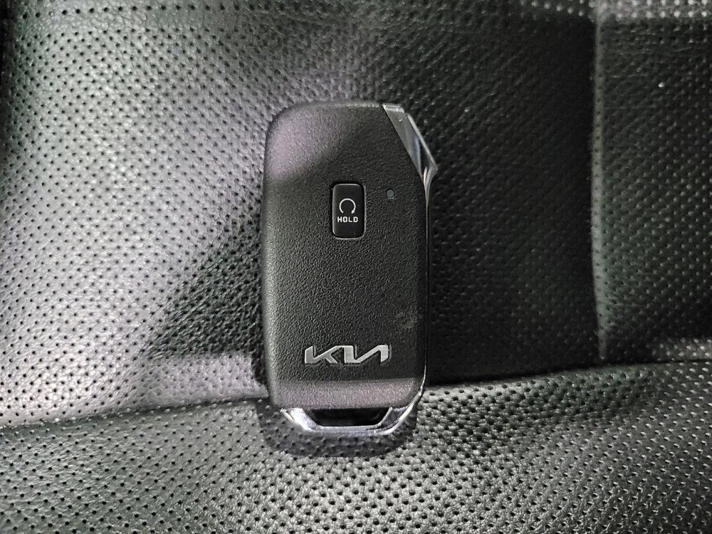 Used 2022 Kia Telluride EX w/ EX Premium Package AWD/4WD image 32