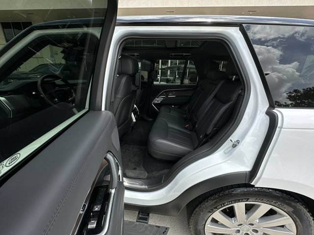 Used 2024 Land Rover Range Rover SE AWD/4WD image 30