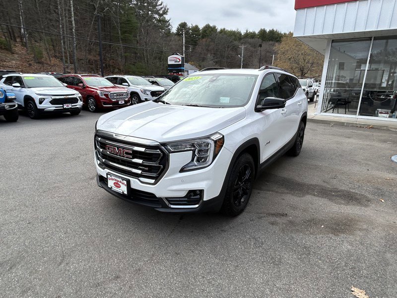 Used 2023 GMC Terrain AT4 w/ Tech Package AWD/4WD image 4