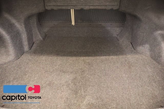 Used 2013 Toyota Camry LE FWD image 23