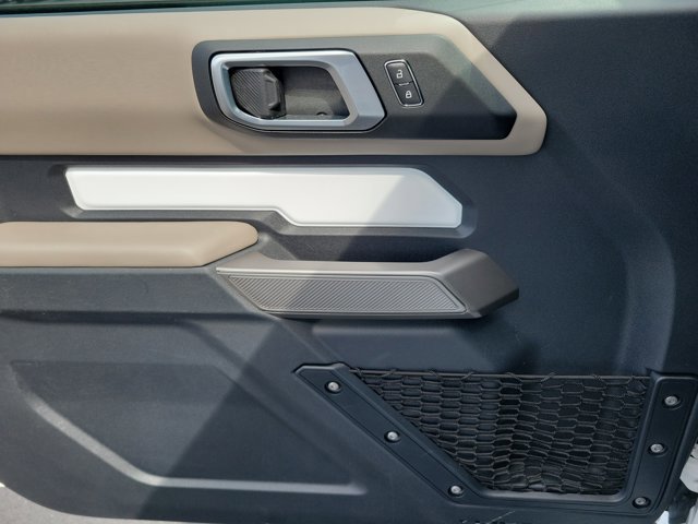 Used 2023 Ford Bronco Wildtrak image 28