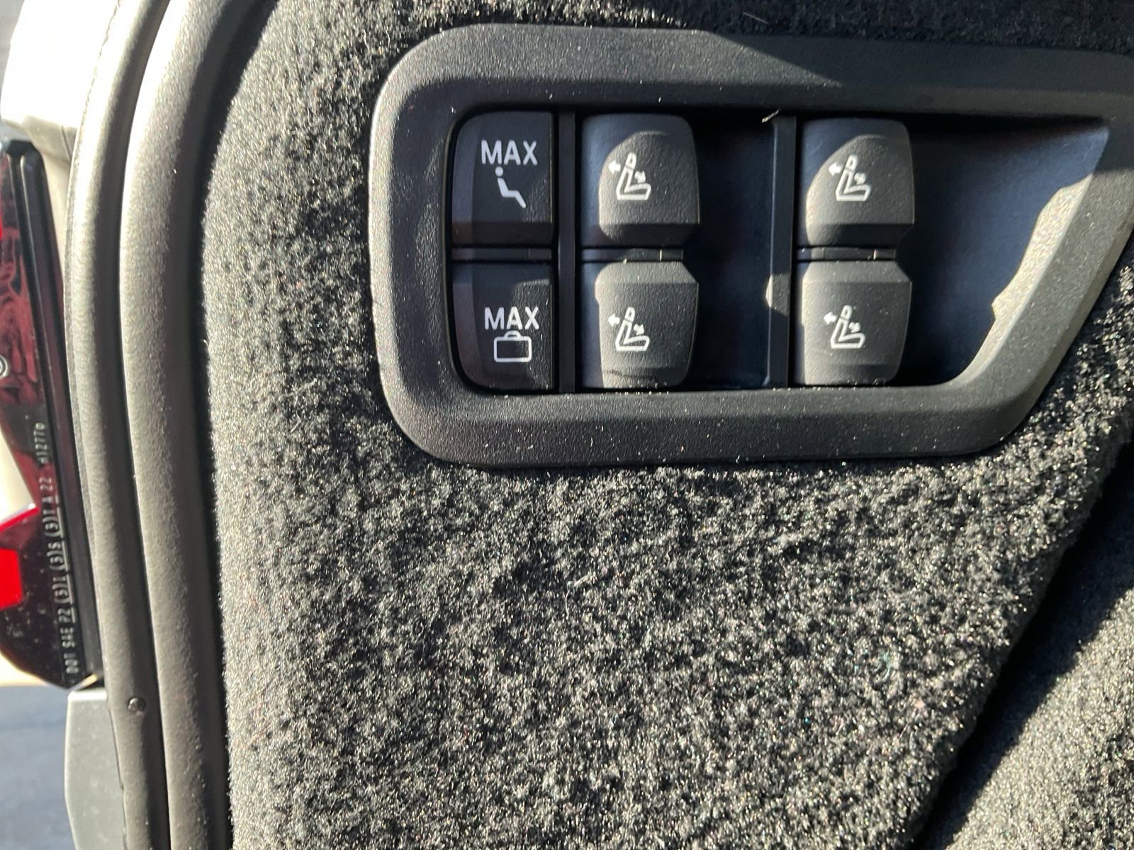 Used 2023 BMW X7 xDrive40i w/ Dynamic Handling Package image 35