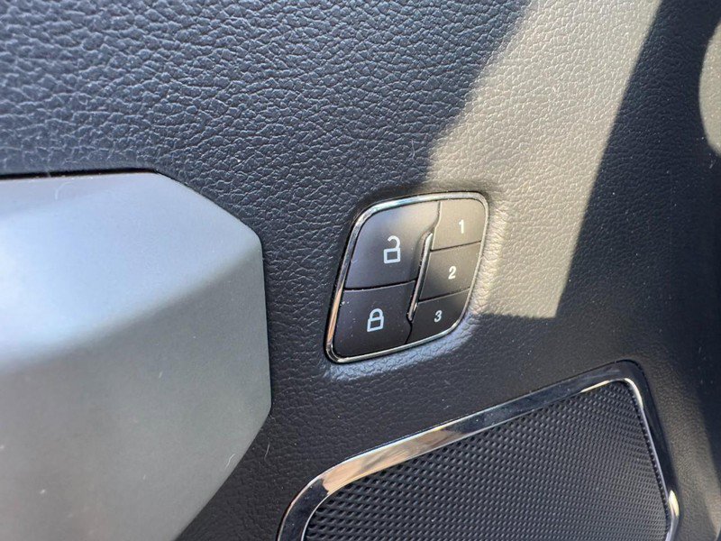 Used 2019 Ford F150 Lariat w/ Equipment Group 502A Luxury image 17