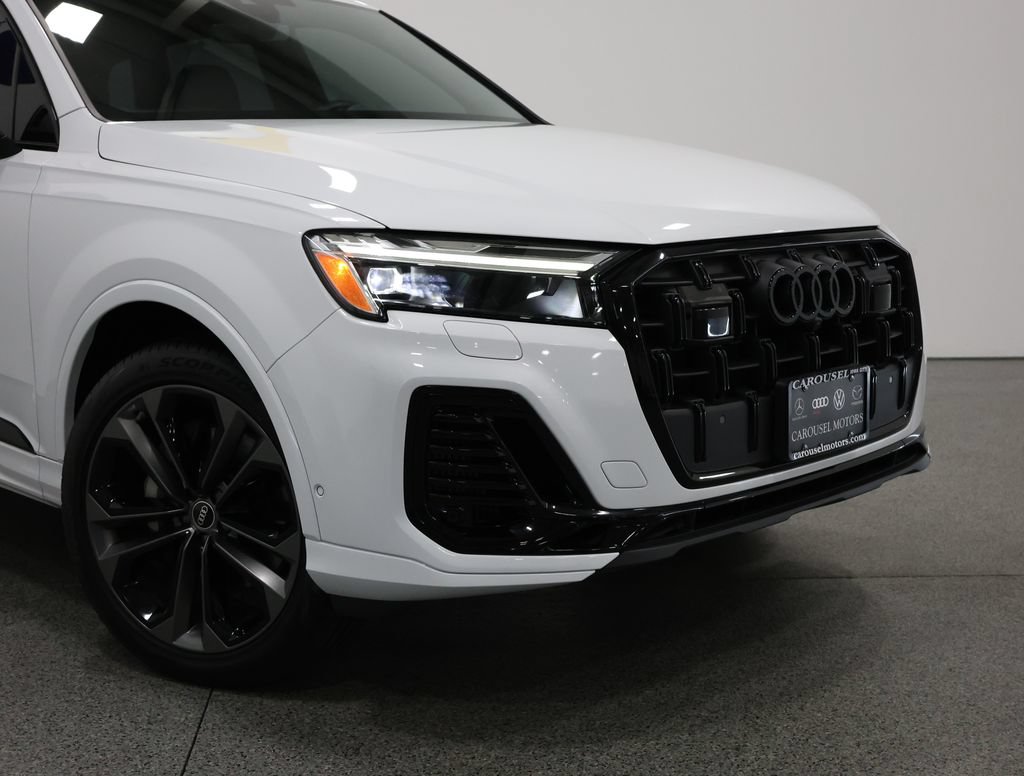 Used 2025 Audi Q7 2.0T Premium Plus w/ Premium Plus Package AWD/4WD image 3