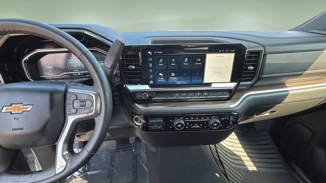 Used 2024 Chevrolet Silverado 2500 LT w/ Convenience Package AWD/4WD image 12