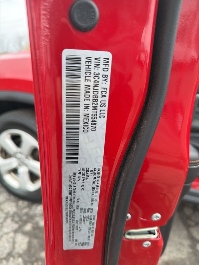 Certified 2021 Jeep Compass Latitude image 35