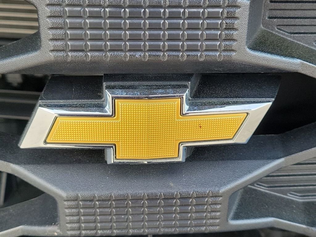 Used 2025 Chevrolet Silverado 1500 Custom image 11