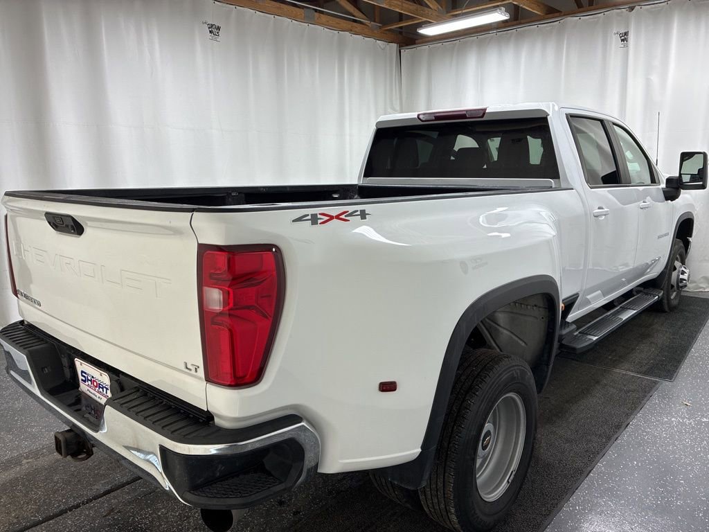 Used 2023 Chevrolet Silverado 3500 LT image 4